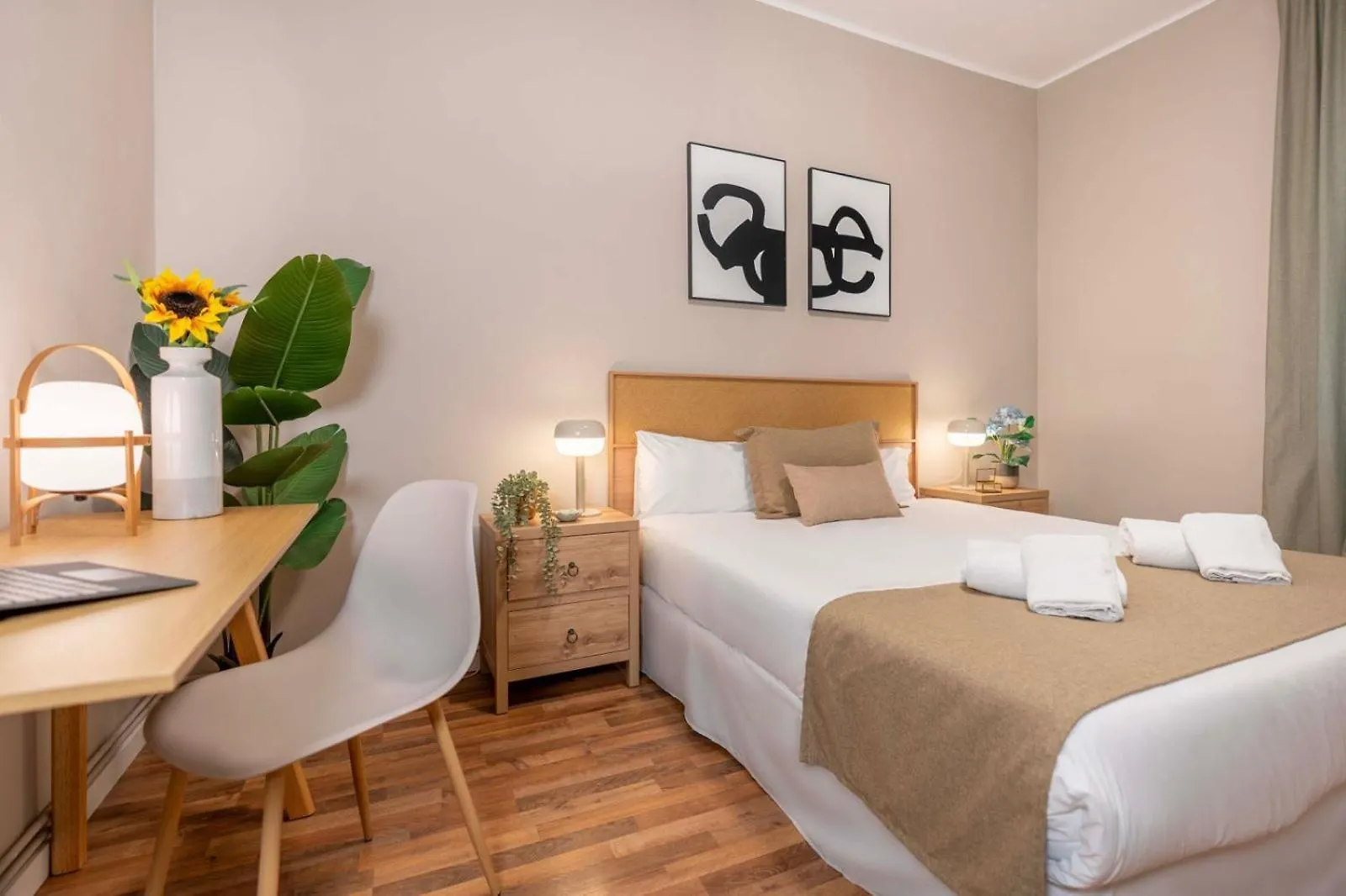 Sagrada Familia Secret Apartment Barcelona