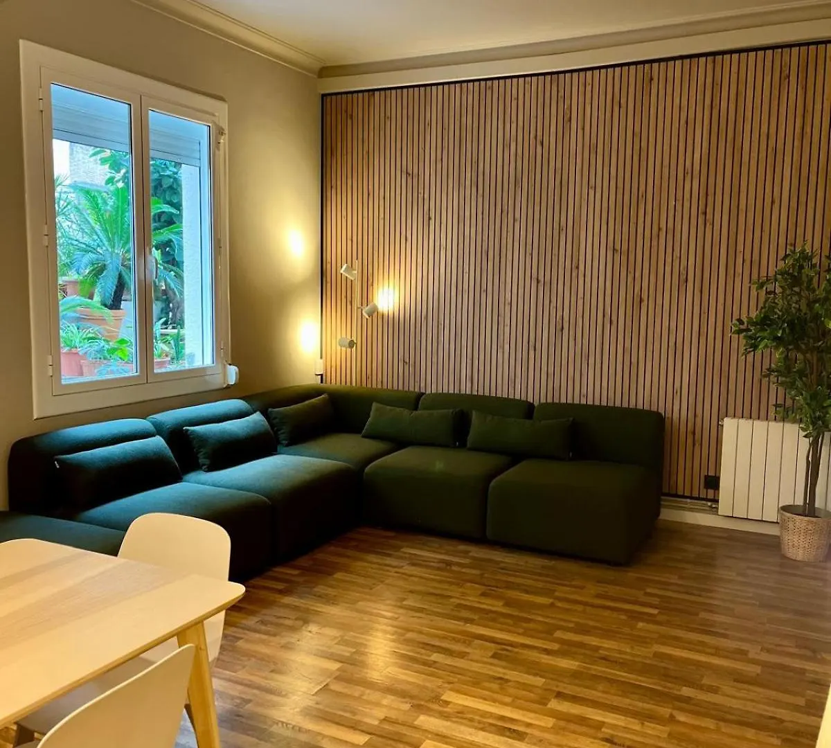 Sagrada Familia Secret Apartment Barcelona