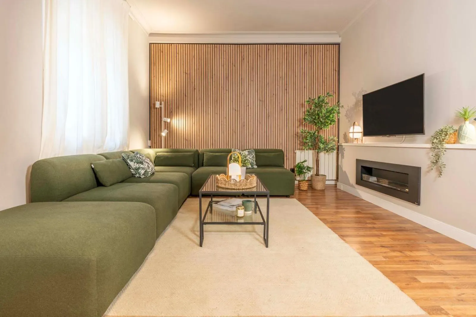 Sagrada Familia Secret Apartment Barcelona